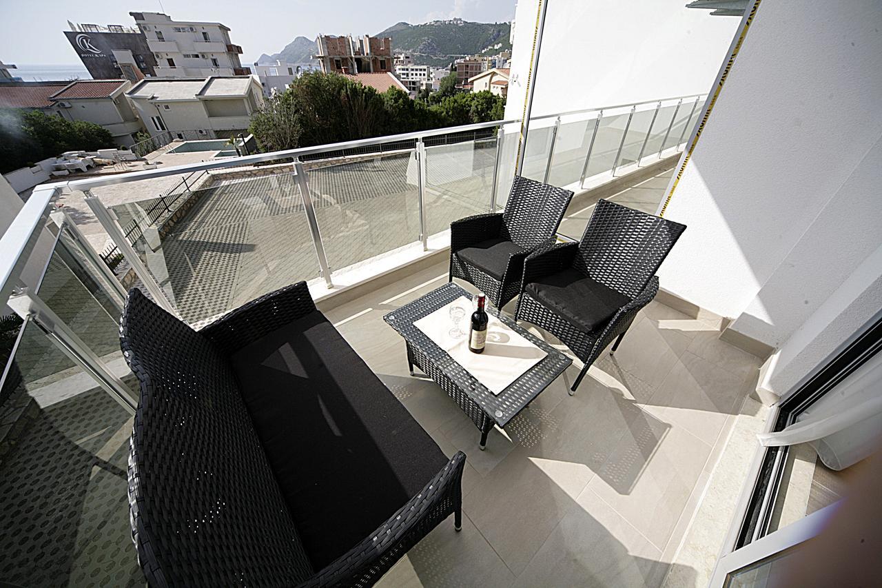 Sea Star Apartment Dobra Voda Exteriér fotografie