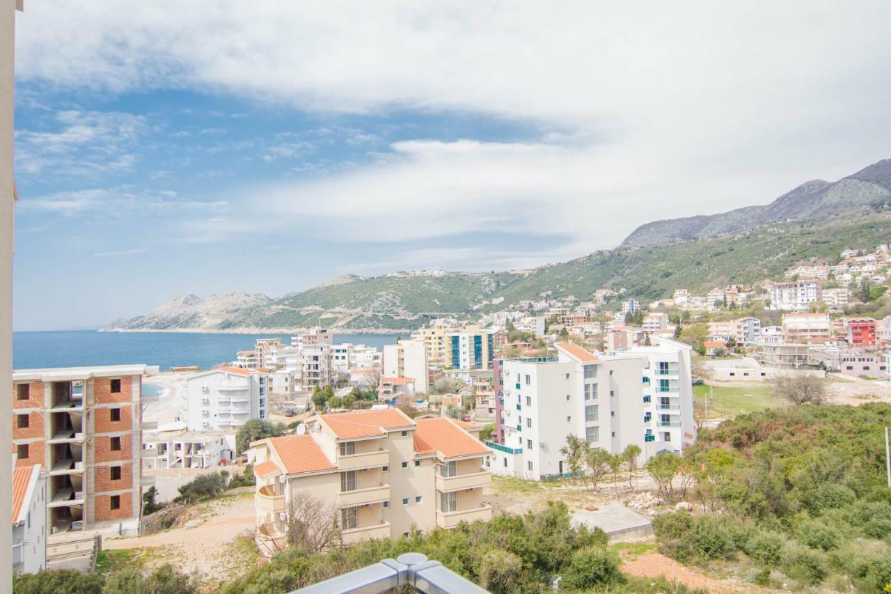 Sea Star Apartment Dobra Voda Exteriér fotografie